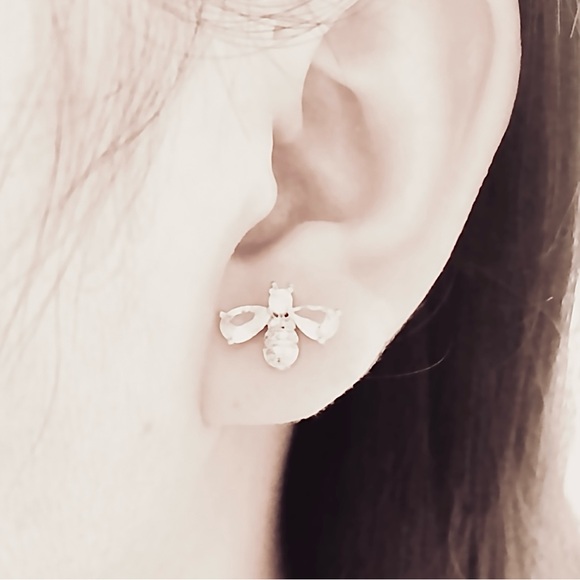 “Crystal Encrusted Bumblebee” Honey Bee Elegant Upscale Sparkly Insect Gold Stud - Picture 12 of 16